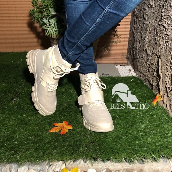 Retro Cream High Top Lace Up Sneaker Boot - Picture 7 of 7